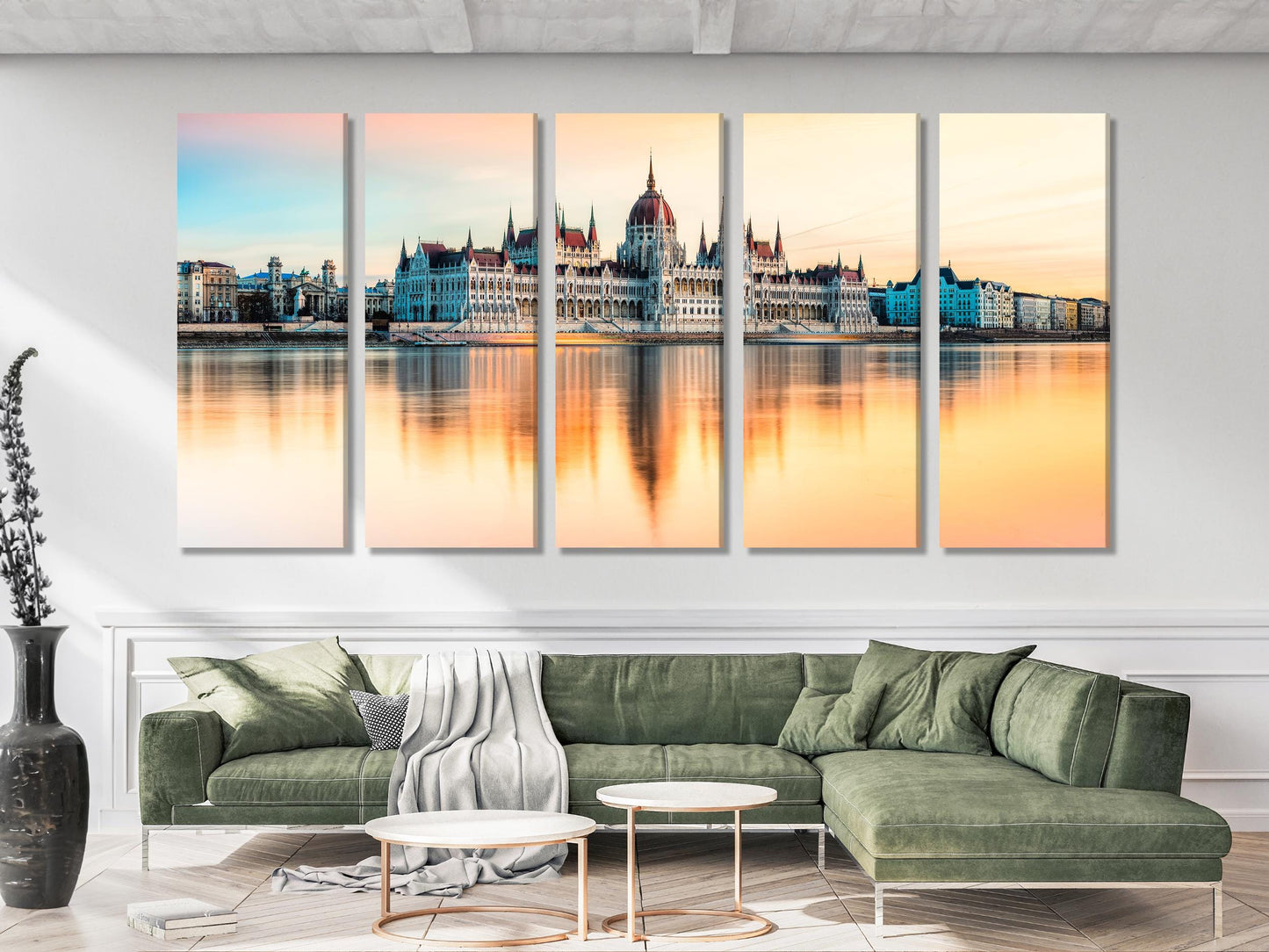 Leinwanddruck des Budapester Parlaments – Moderne, sanfte Wandkunst mit Sonnenuntergangs-Stadtbild von Ungarns berühmtem Wahrzeichen für die Wanddekoration zu Hause oder im Büro