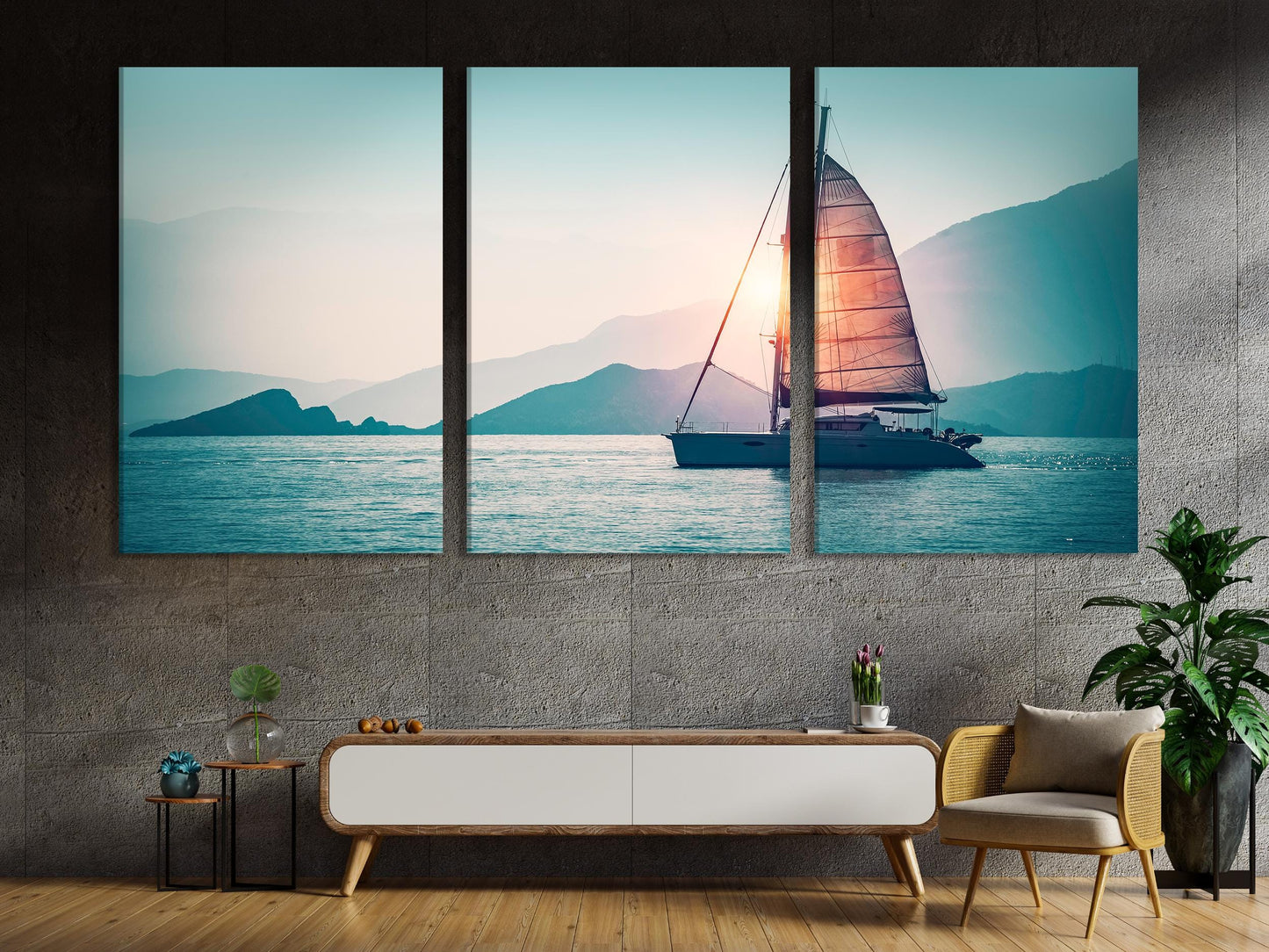 Canvasprint zeilboot bij zonsondergang - XXL nautische wanddecoratie, schilderachtig zeegezicht met bergachtergrond, kustdecoratie voor de woonkamer