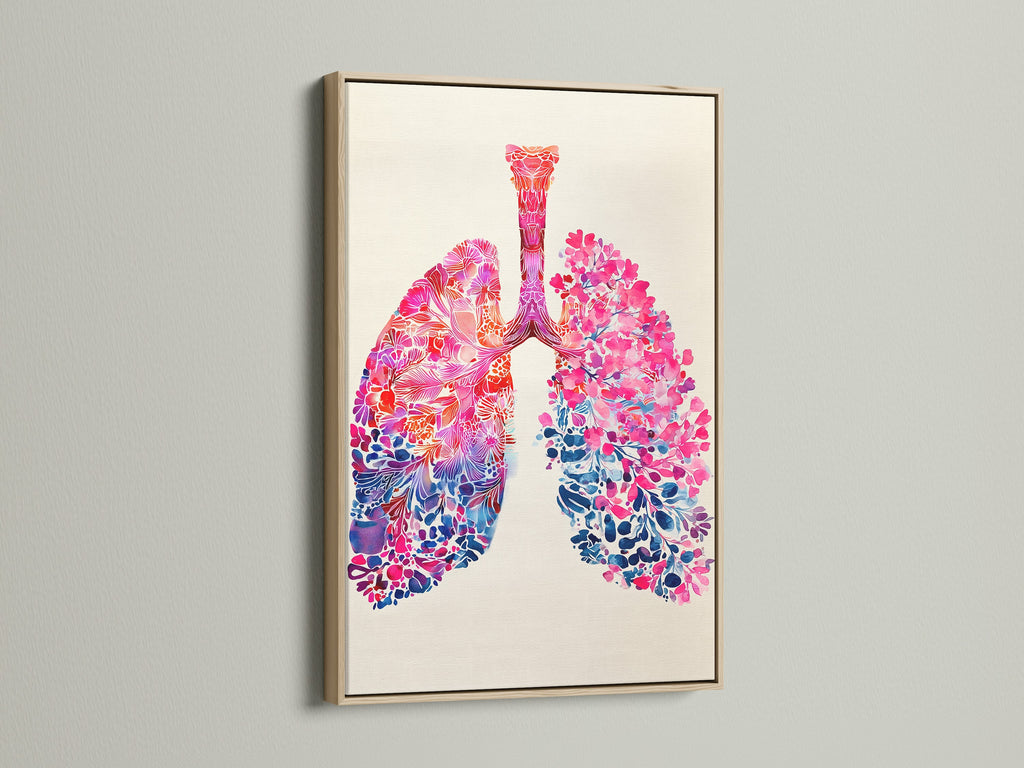 This eye-catching lung art is framed in oak. The oak frame complements the artwork perfectly. It adds a natural and warm touch to the piece and the surrounding space.