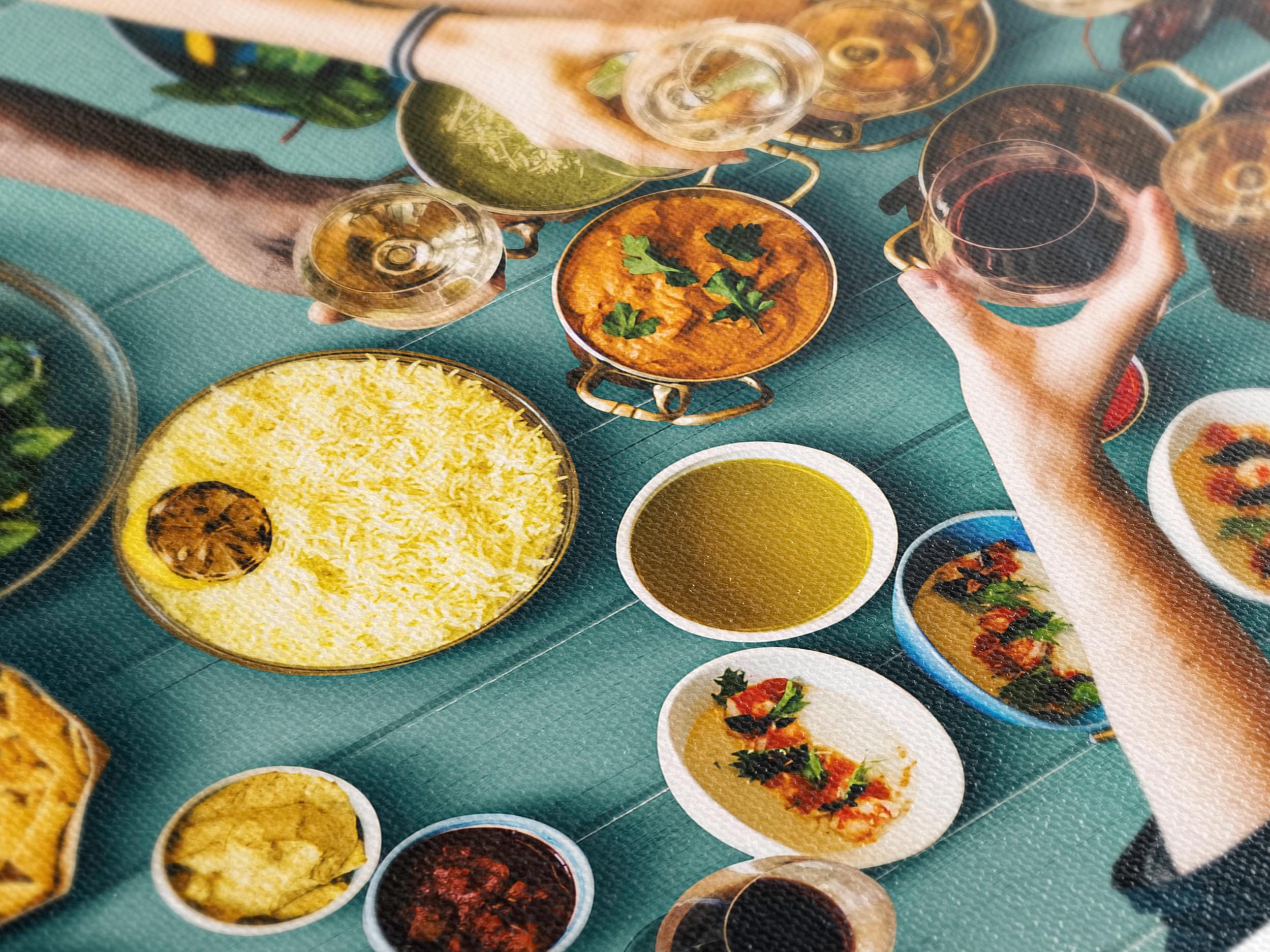 Levendig feest canvas print, grote eetkamer wanddecoratie, kunstwerk van een voedselfeest, kleurrijke kunstprint, culinaire wanddecoratie voor de keuken