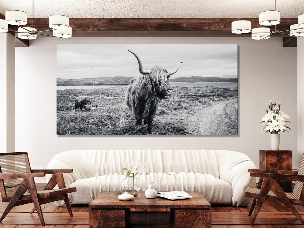 Impression sur toile de vache des Highlands, noir et blanc, art mural de la ferme, décoration grand format pour une vie champêtre, œuvre d'art rustique sur la vache des Highlands pour un espace douillet