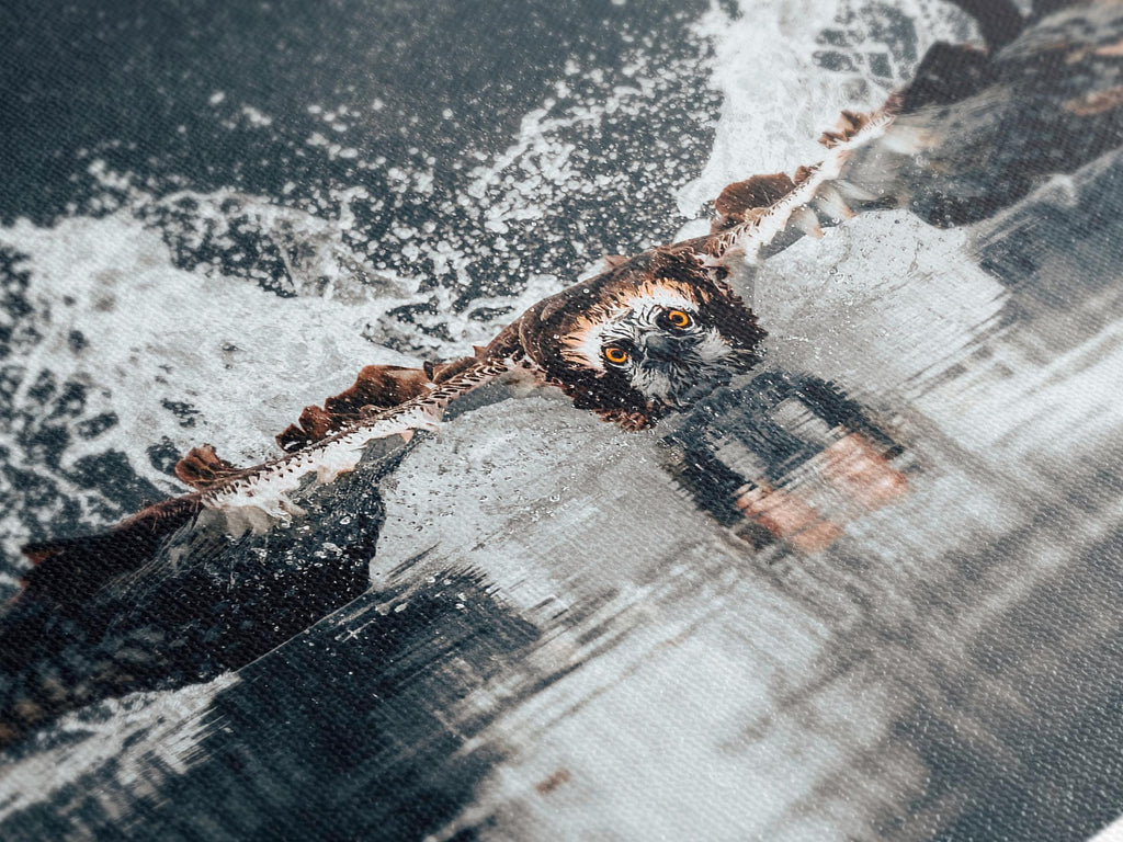 Fischadler Jagd Leinwanddruck, Majestätischer Seefalke Wandkunst, Große Tierfotografie, Raubtier in Aktion Dekor, Natur und Vogel Kunstwerk