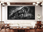 Art mural Noir Cheval, Grande impression sur toile équine, Œuvre d'art cheval noir, Impression d'art équestre moderne, Décoration murale grand format, Idée cadeau pour les amoureux des chevaux